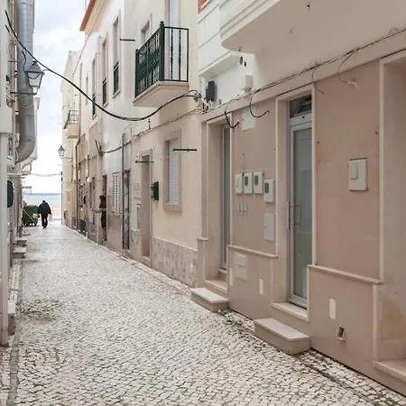 Daire Beira-Mar, Casinha Graca *